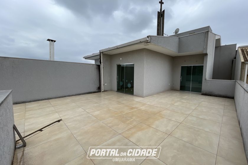 Casa para alugar - 252m&sup2; - ZONA VII