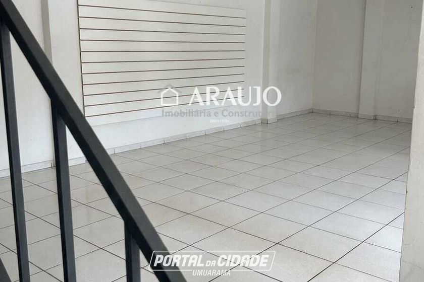 Sala Comercial para alugar - 127m&sup2; - Zona III