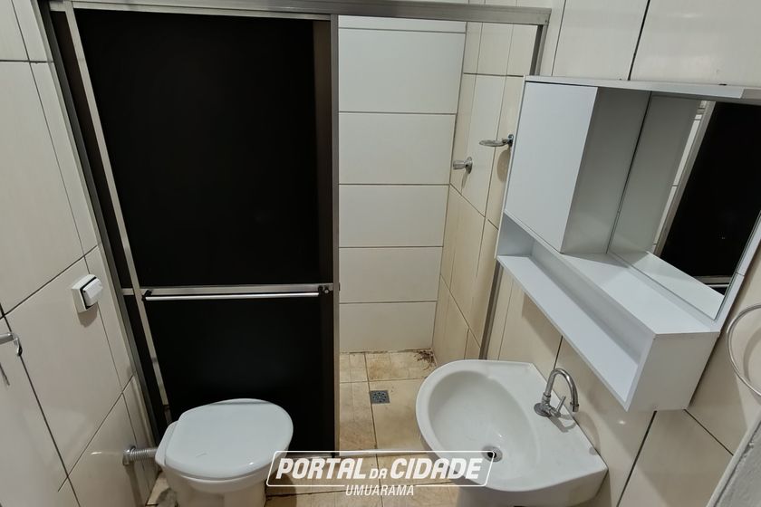 Casa para alugar - 324m&sup2; - ZONA V