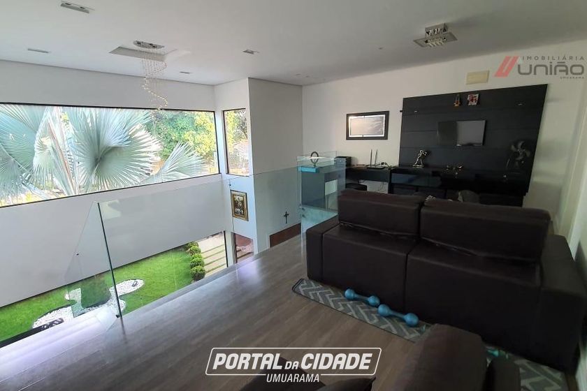 Casa &agrave; venda - 245m&sup2; - Zona IV