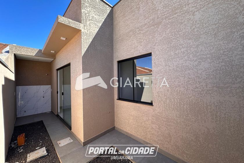 Casa &agrave; venda - 49m&sup2; - JARDIM PINHEIRINHO
