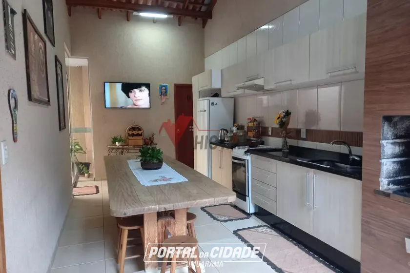 Casa &agrave; venda - Zona V