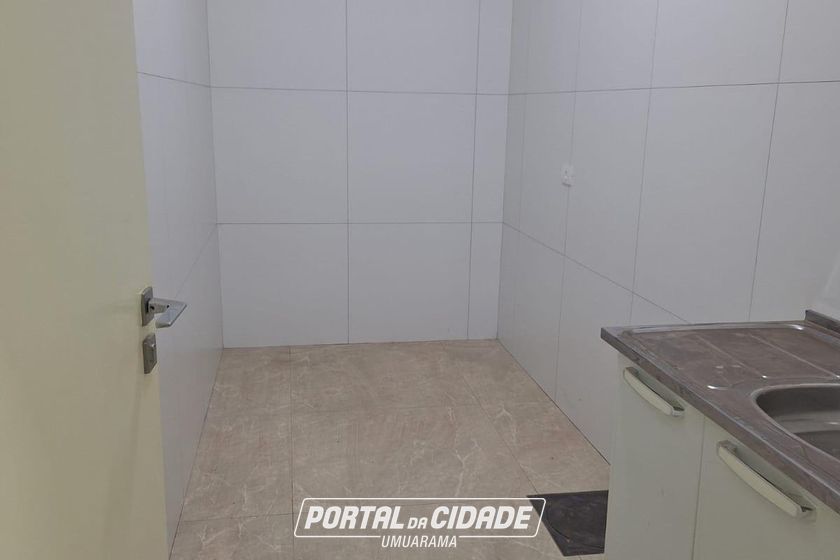 Sal&atilde;o Comercial para alugar - 243m&sup2; - Zona I