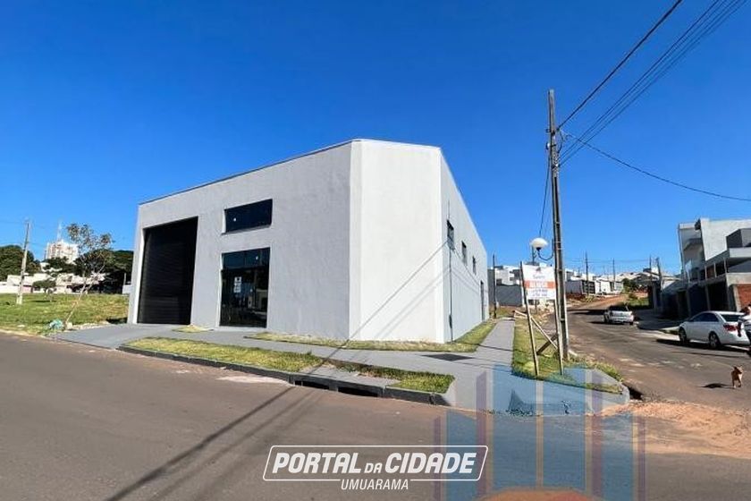 Sal&atilde;o Comercial &agrave; venda - 355m&sup2; - Zona V