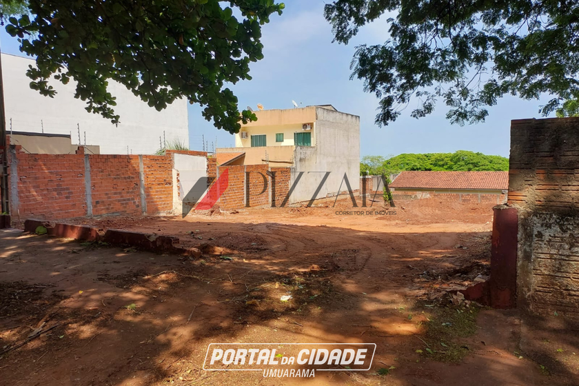 Terreno &agrave; venda - 525m&sup2; - Zona VI