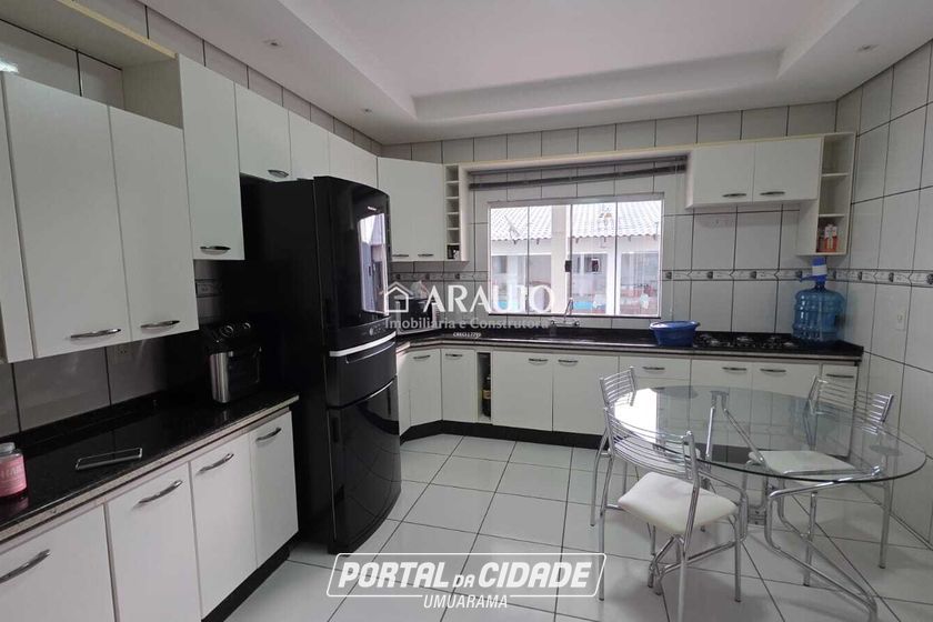 Casa &agrave; venda - 243m&sup2; - Jardim Indai&aacute;