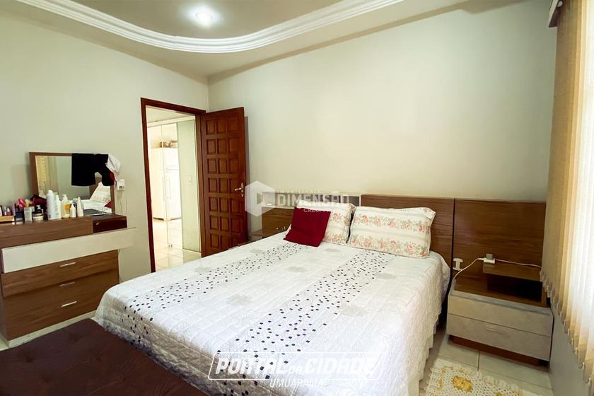 Casa &agrave; venda - 216m&sup2; - Jardim Belvedere