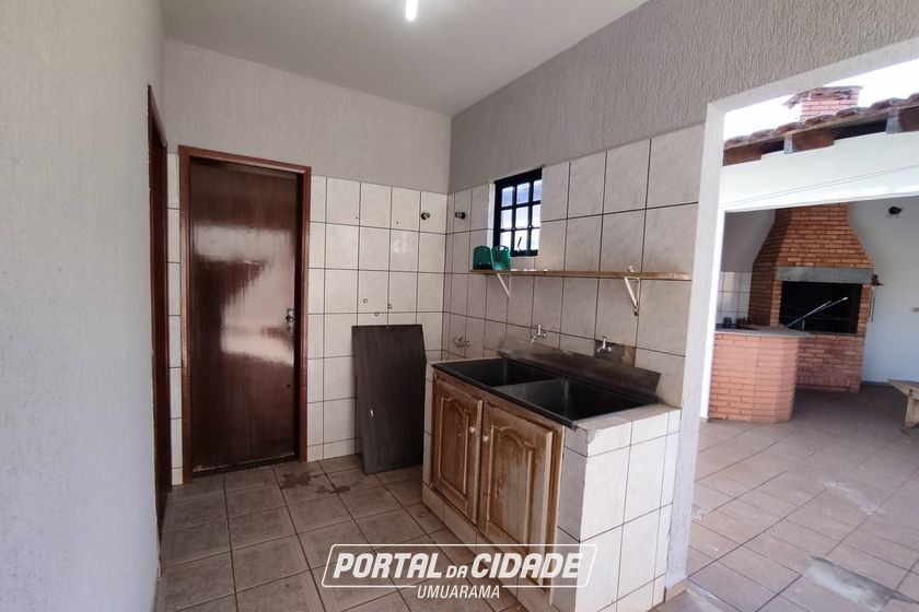 Casa para alugar - 203m&sup2; - ZONA IV