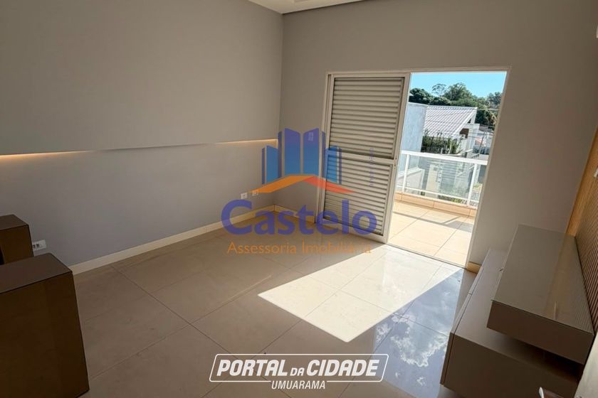 Casa &agrave; venda - 256m&sup2; - JARDIM BIRIGUI