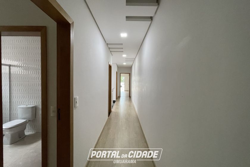 Casa para alugar - 252m&sup2; - ZONA VII