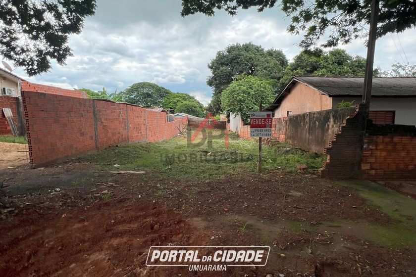 Terreno &agrave; venda - 245m&sup2; - Zona V