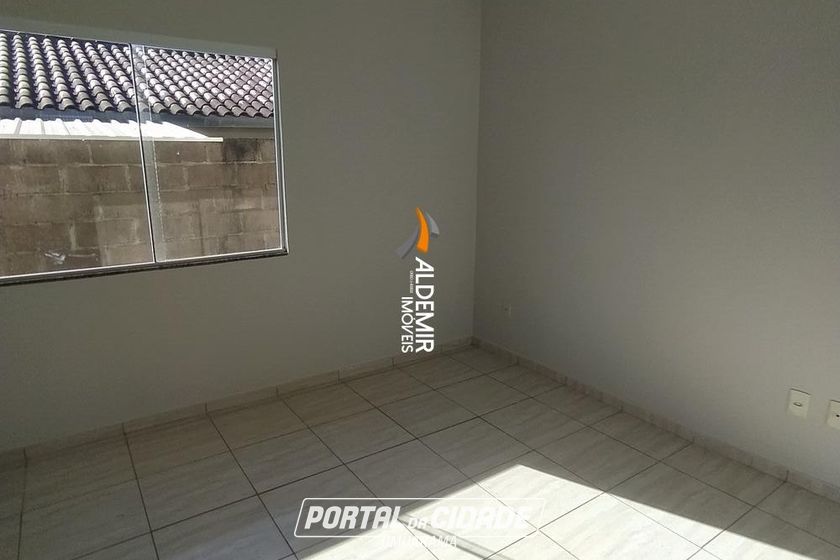 Casa para alugar - 70m&sup2; - Zona 06