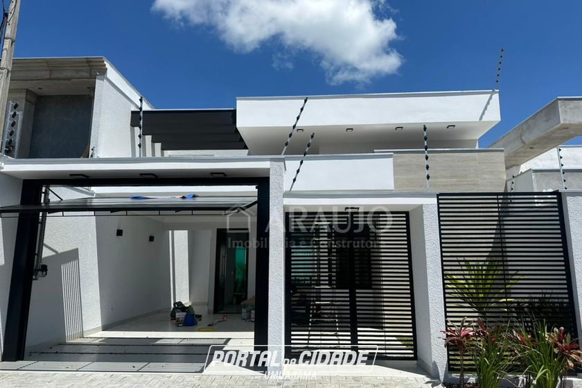 Casa &agrave; venda - 110m&sup2; - Jardim Cima