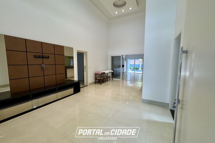 Casa &agrave; venda - 230m&sup2; - Condom&iacute;nio Royal Garden