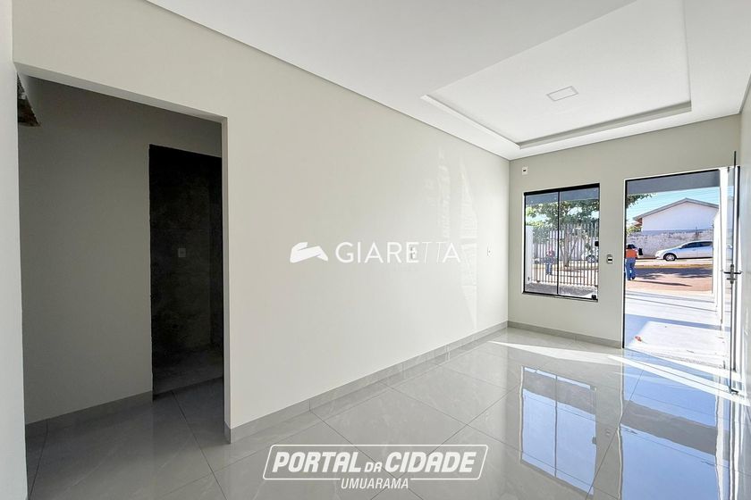 Casa &agrave; venda - 49m&sup2; - JARDIM PINHEIRINHO