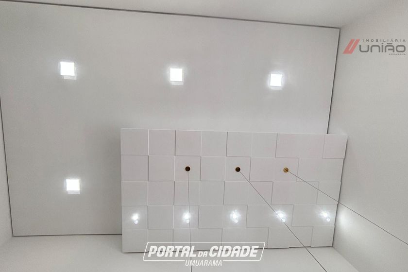 Casa &agrave; venda - 250m&sup2; - Residencial Royal Garden