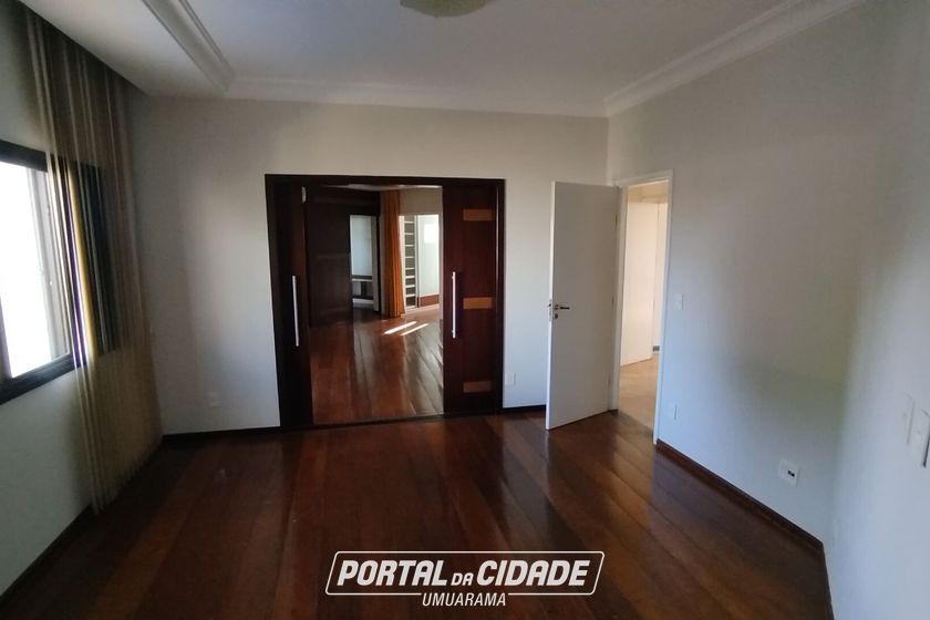 Casa &agrave; venda - 406m&sup2; - Zona II