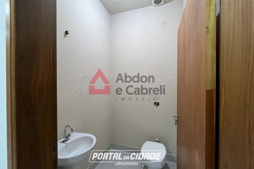 Sal&atilde;o Comercial para alugar - 800m&sup2; - Zona III