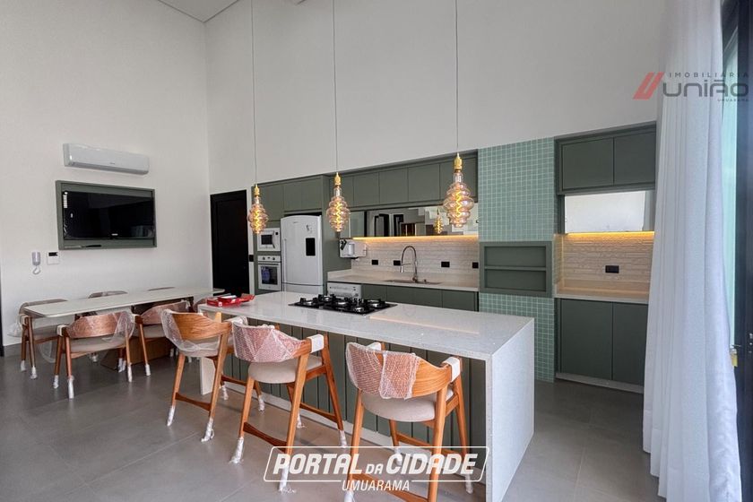 Casa &agrave; venda - 250m&sup2; - Residencial Royal Garden