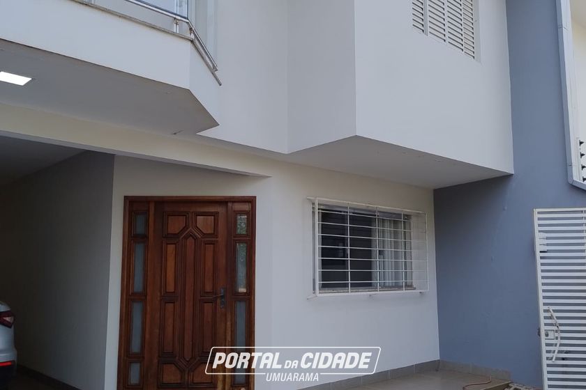 Sobrado &agrave; venda - 152m&sup2; - Zona II