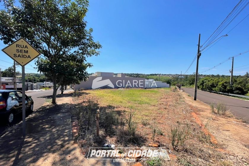 Terreno &agrave; venda - 387m&sup2; - JARDIM PANCERA