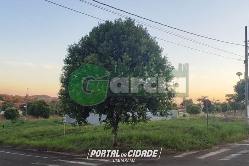 Terreno &agrave; venda - 322m&sup2; - Parque Residencial Viena II