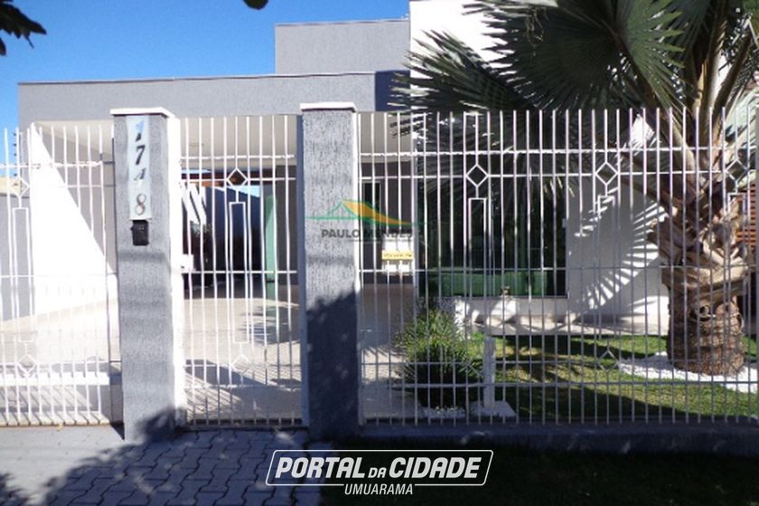 Casa &agrave; venda - 233m&sup2; - Jardim Tamoio