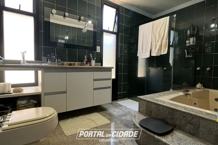 Casa &agrave; venda - 307m&sup2; - Zona I-a