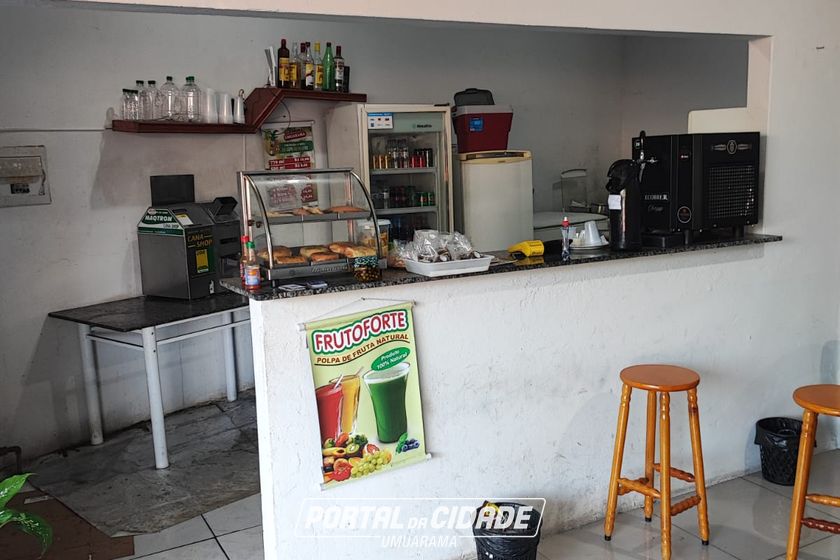 Sal&atilde;o Comercial &agrave; venda - 305m&sup2; - Zona 1