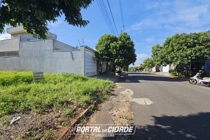 Terreno &agrave; venda - 140m&sup2; - Jardim Ibirapuera