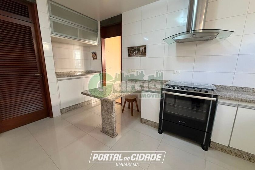 Casa para alugar - 525m&sup2; - Zona I