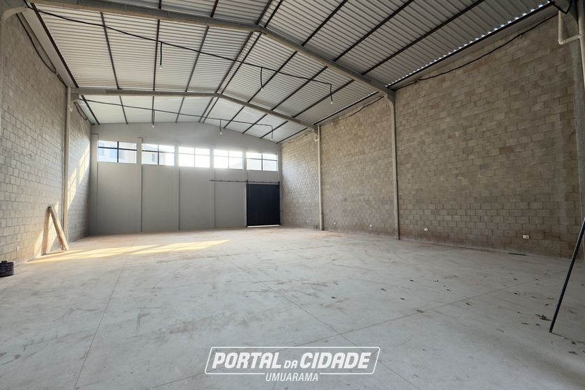 Sal&atilde;o Comercial para alugar - 300m&sup2; - Jardim Janina