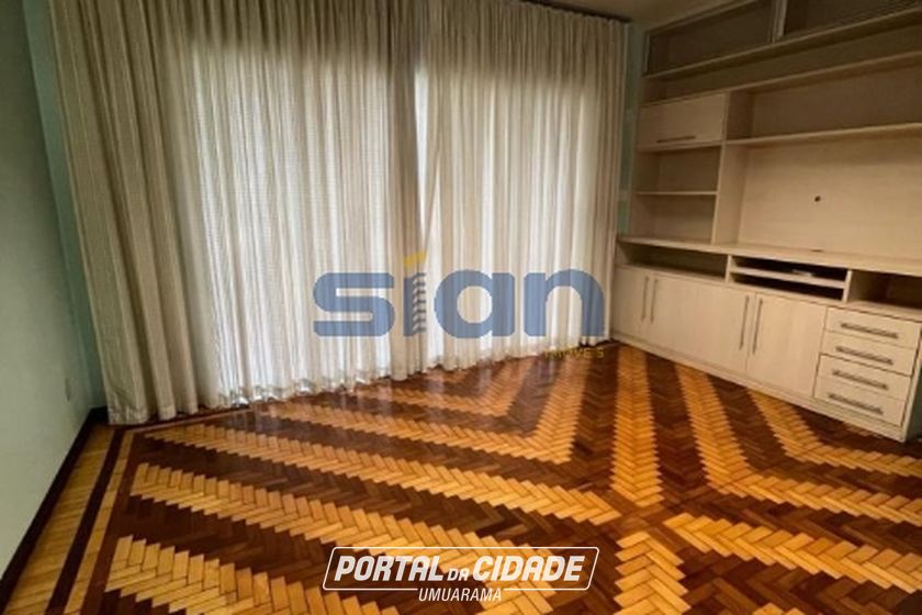 Casa para alugar - 308m&sup2; - Zona III