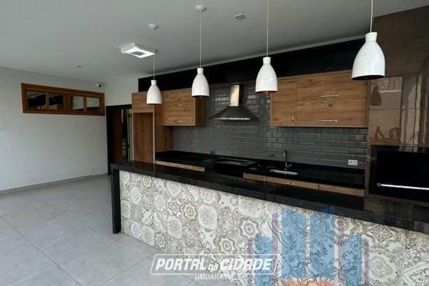 Casa &agrave; venda - 380m&sup2; - Jardim Imigrantes II