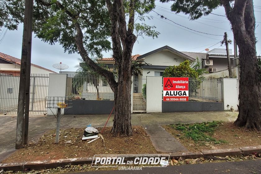 Casa para alugar - 324m&sup2; - Zona I
