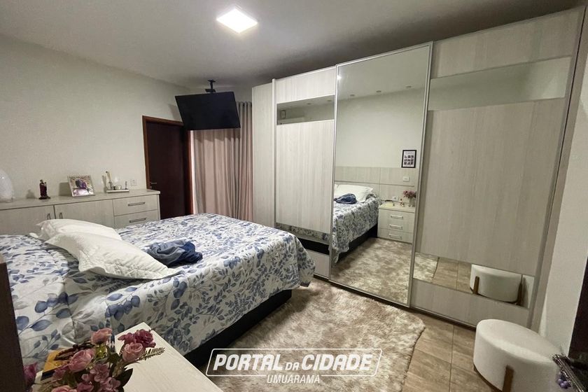 Casa &agrave; venda - 248m&sup2; - ZONA VII