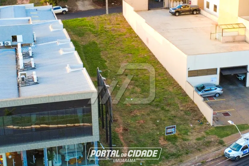 Terreno &agrave; venda - 635m&sup2; - Zona III