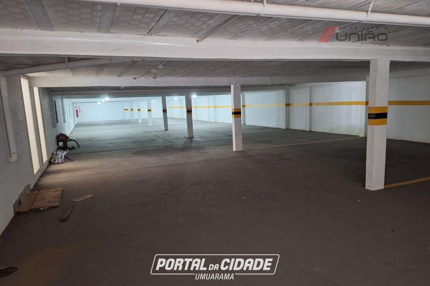 Sal&atilde;o Comercial para alugar - 243m&sup2; - Zona 1