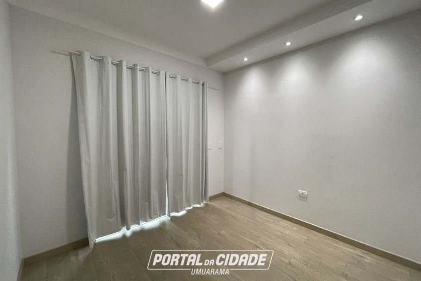 Casa para alugar - 252m&sup2; - ZONA VII