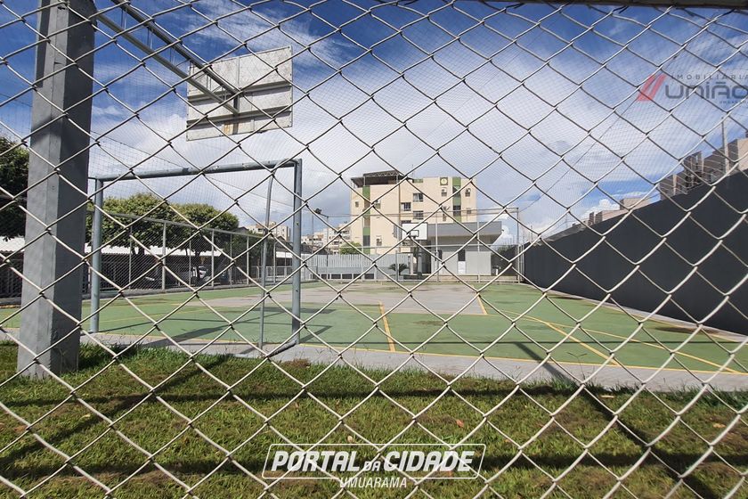 Apartamento &agrave; venda - 76m&sup2; - Zona II