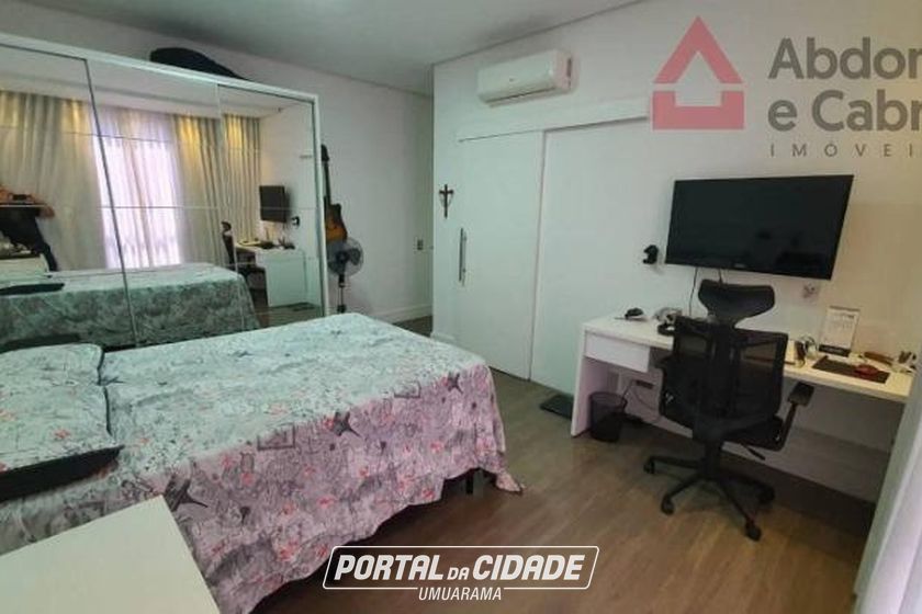 Casa &agrave; venda - 245m&sup2; - Zona V