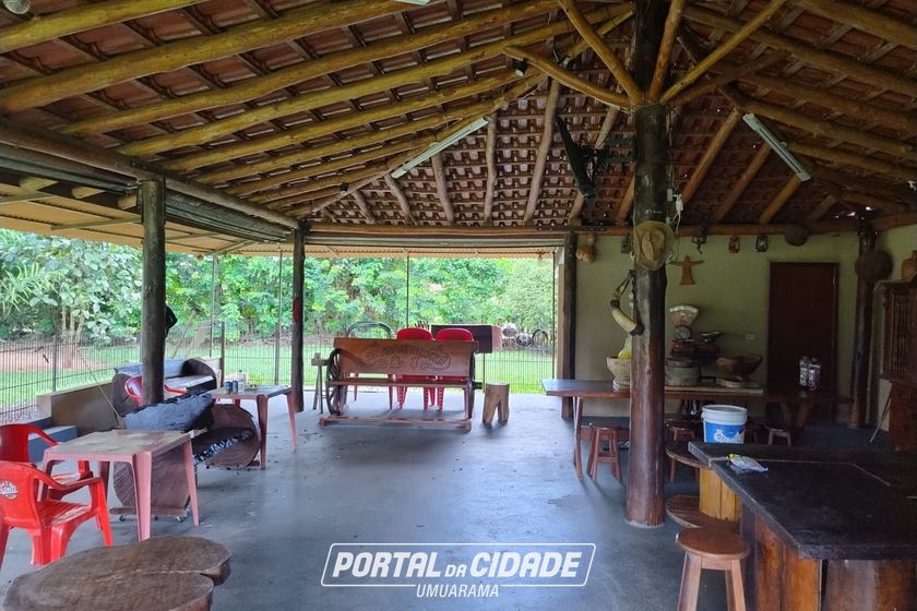 Ch&aacute;cara &agrave; venda - 6400m&sup2; - FUNDOS DO JARDIM PAC&Iacute;FICO