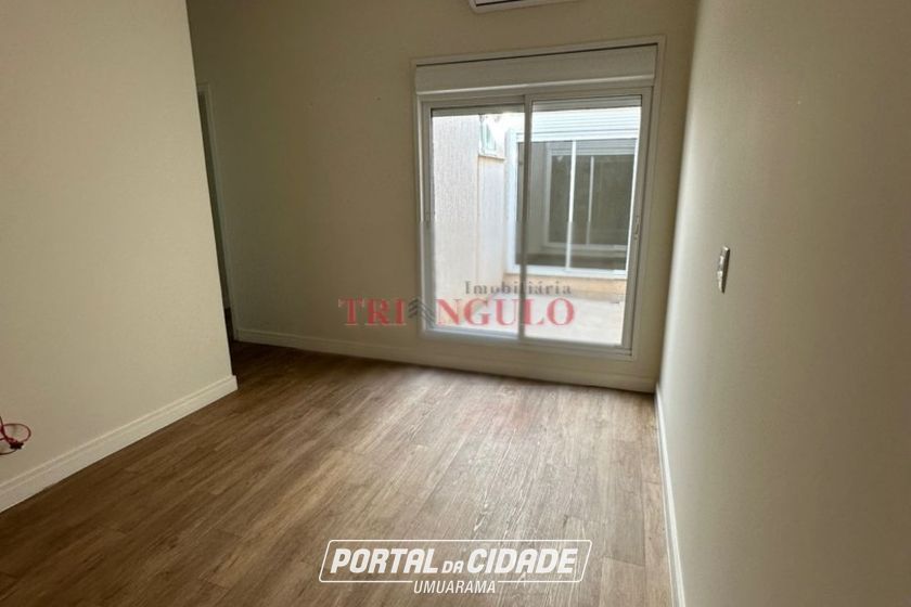 Casa &agrave; venda - 180m&sup2; - JARDIM ALPHAVILE