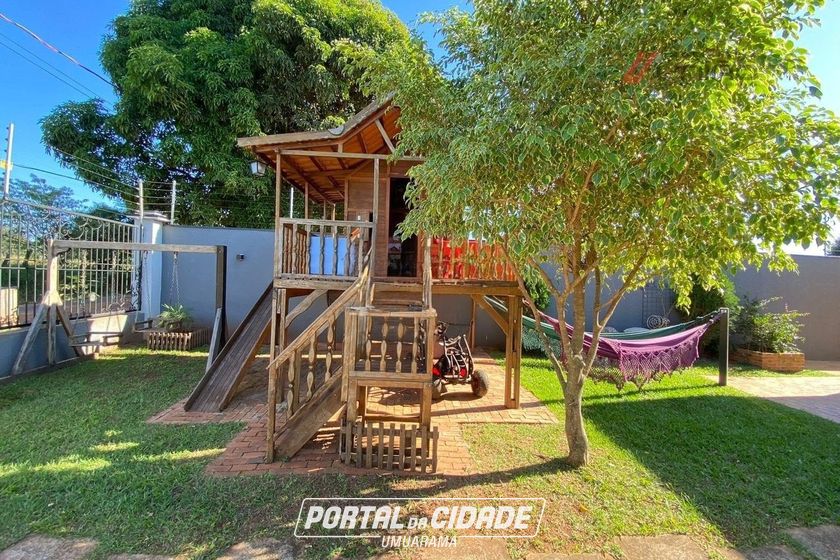 Casa &agrave; venda - 420m&sup2; - Zona I-a