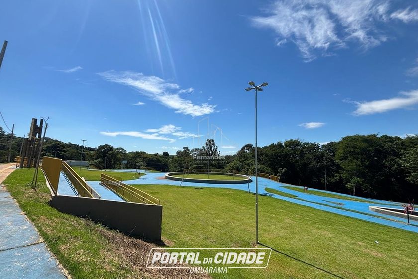 Terreno &agrave; venda - 360m&sup2; - Vila Becker