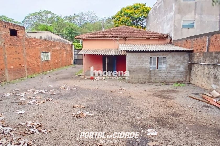 Sal&atilde;o Comercial para alugar - 240m&sup2; - Zona I