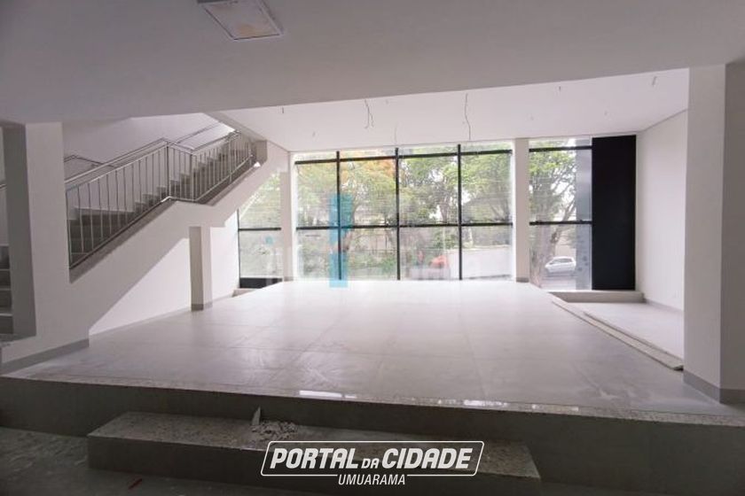Sal&atilde;o Comercial para alugar - Zona III