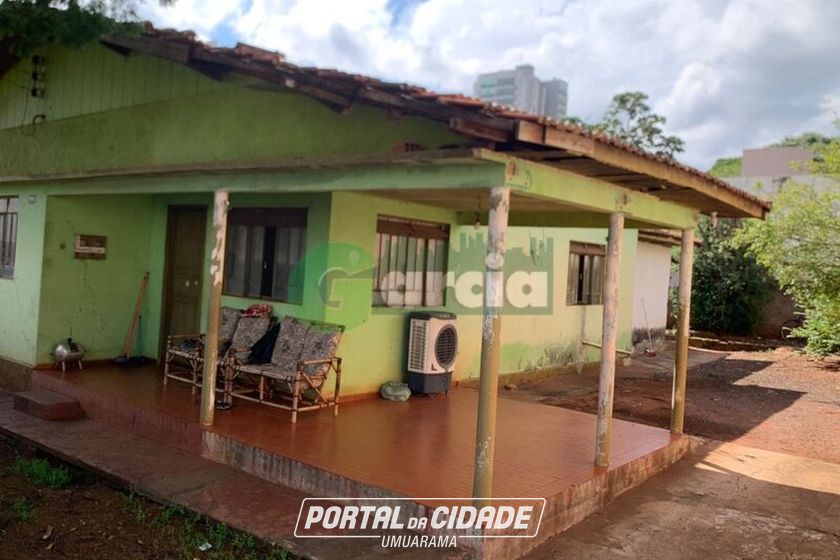 Terreno &agrave; venda - 490m&sup2; - Zona II