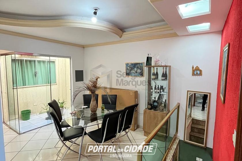 Sobrado &agrave; venda - 184m&sup2; - Zona 1-A