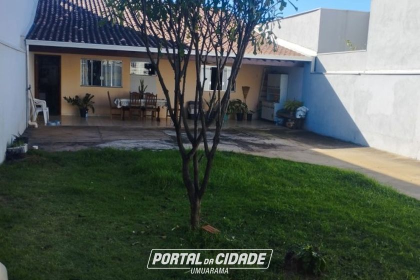 Casa &agrave; venda - 60m&sup2; - Zona V